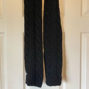 North Face Cable knit scarf